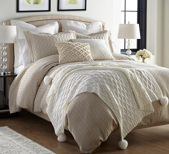 Pom Pom Sweater Knit Throw
